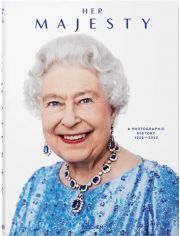 Her Majesty. A Photographic History 1926–2022