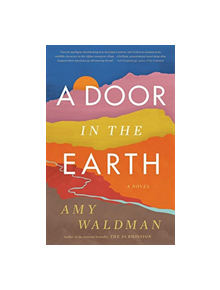 A Door in the Earth - 9780316451574