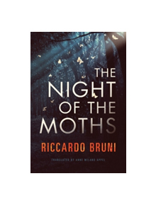 The Night of the Moths - 9781542049757