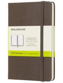 Джобен кафяв тефтер Moleskine Classic Earth Brown с твърди корици и нелинирани страници - Moleskine - Moleskine - Moleskine - Classic - 8058341715291