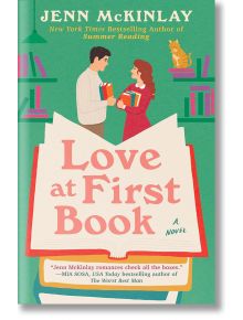 Love at First Book - Jenn McKinlay - Жена, Мъж - Penguin Publishing Group - 9780593545744